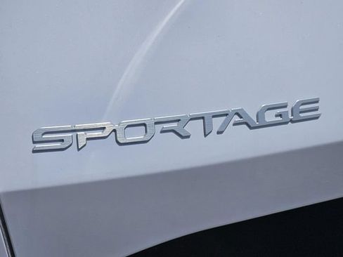 New 2026 Kia Sportage LX FWD image 6