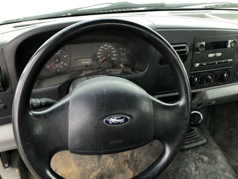 Used 2005 Ford F450 2WD Regular Cab Super Duty image 14