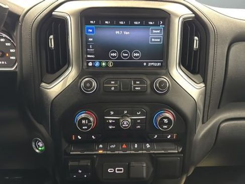 Used 2020 Chevrolet Silverado 1500 RST image 11