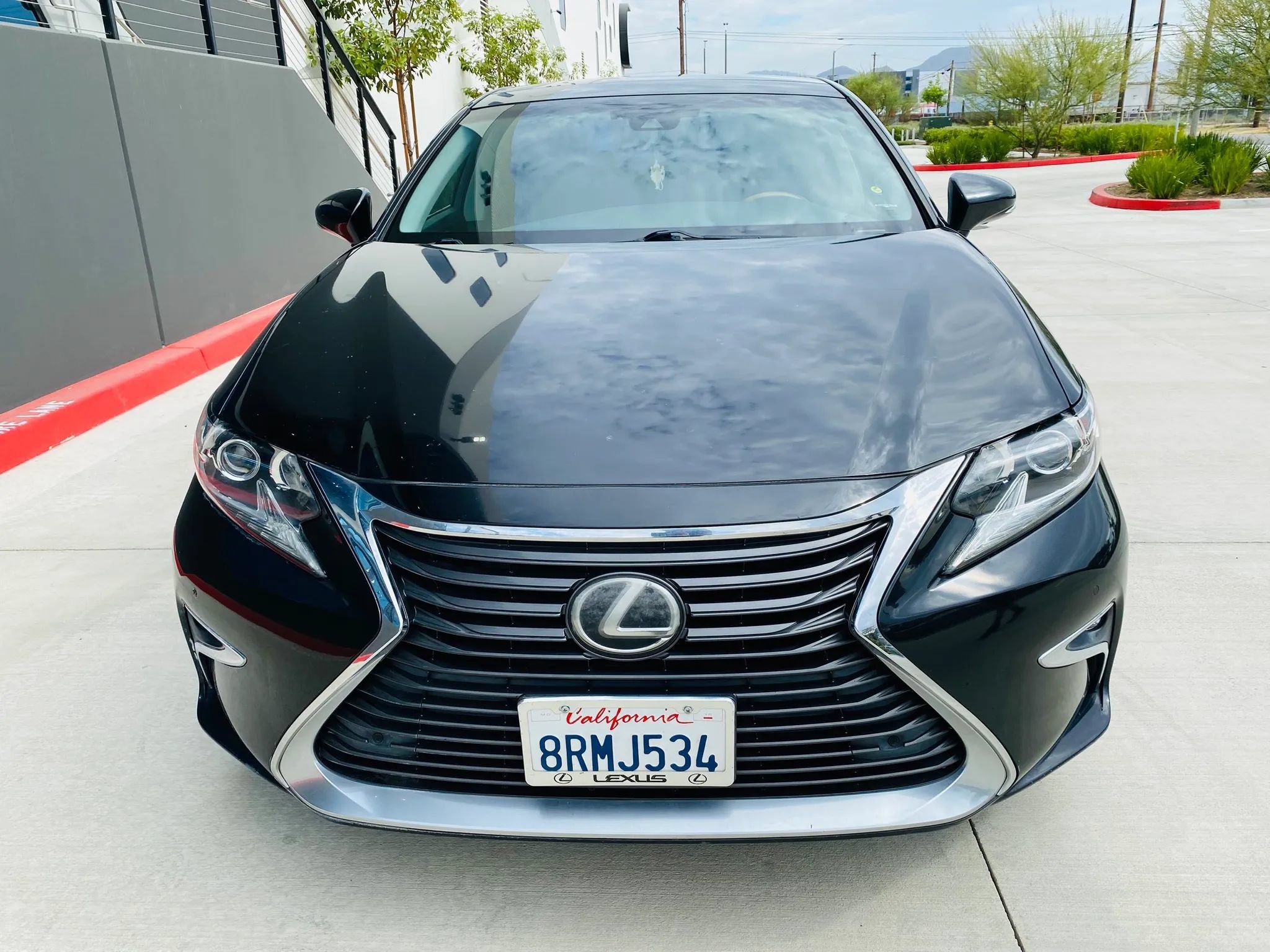 Used 2017 Lexus ES 350 w/ Navigation System Package FWD image 4