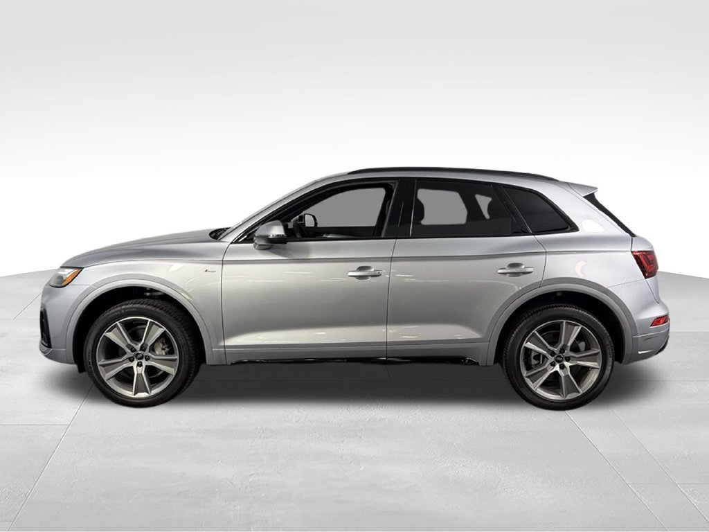 Used 2025 Audi Q5 2.0T Premium w/ Convenience Plus Package AWD/4WD image 9