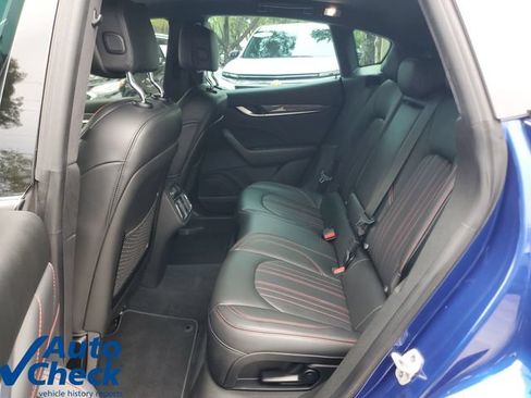 Used 2023 Maserati Levante GT AWD/4WD image 11