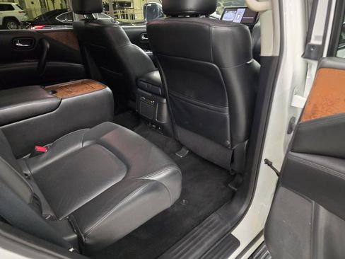 Used 2023 Nissan Armada SL w/ Captain's Chairs Package image 38