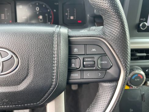 Used 2024 Toyota Tacoma SR5 AWD/4WD image 26