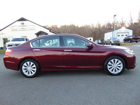Used 2013 Honda Accord Touring image 2
