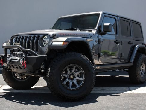 Used 2018 Jeep Wrangler Unlimited Rubicon w/ Dual Top Group image 1