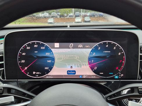 Used 2024 Mercedes-Benz E 350 4MATIC Sedan w/ Airmatic Package image 17