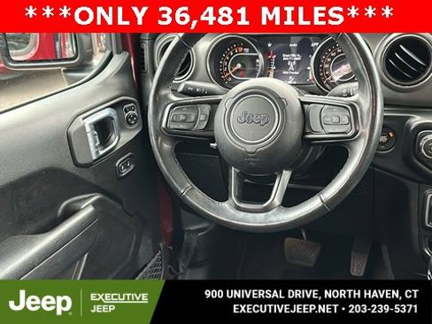 Certified 2022 Jeep Gladiator Willys image 25