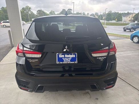 Used 2020 Mitsubishi Outlander Sport SE image 4