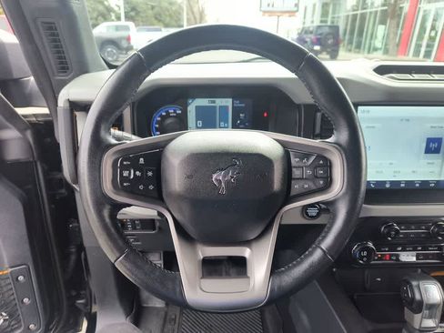 Used 2023 Ford Bronco Badlands AWD/4WD image 14