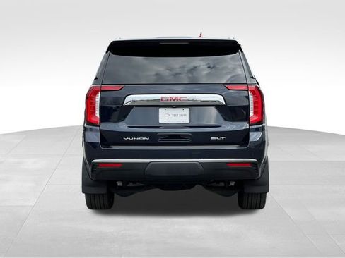 Used 2021 GMC Yukon SLT w/ SLT Luxury Plus Package image 4