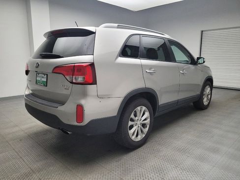 Used 2014 Kia Sorento EX image 10