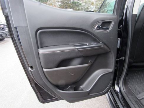 Used 2022 GMC Canyon AT4 image 21