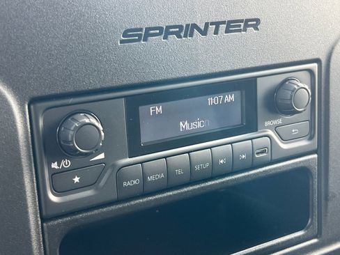 Used 2025 Mercedes-Benz Sprinter 2500 image 18