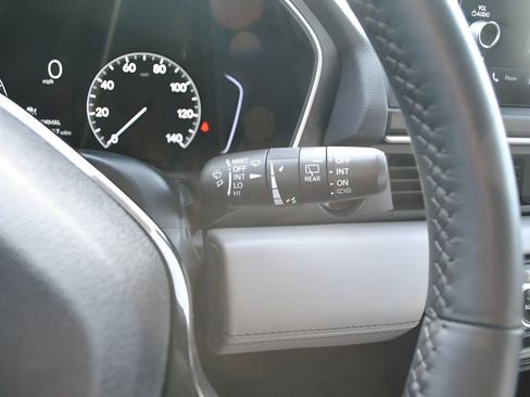 Certified 2025 Honda Pilot EX-L image 12