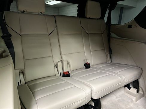 Certified 2024 Cadillac Escalade Premium Luxury image 64