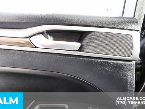 Used 2020 Ford Fusion SEL image 57