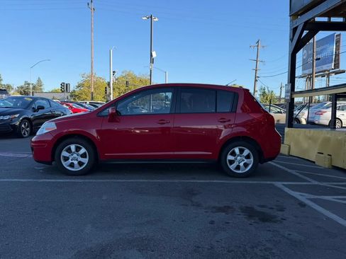 Used 2007 Nissan Versa Hatchback w/ Convenience Pkg FWD image 8