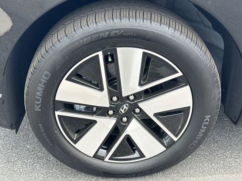 New 2026 Hyundai Ioniq 9 SEL AWD/4WD image 11
