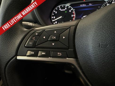 Used 2024 Nissan Sentra SV FWD image 31