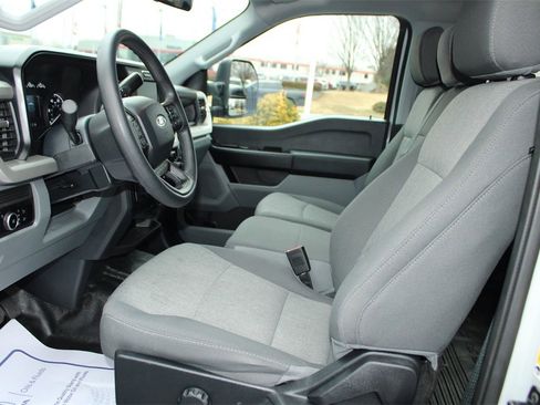 Used 2025 Ford F350 XL w/ 360-Degree Camera Package image 19