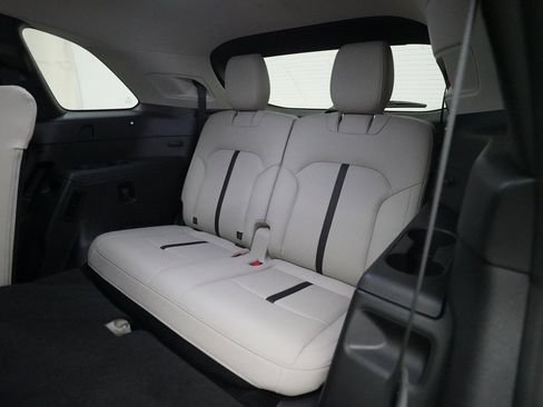 Certified 2025 MAZDA CX-90 Plug-In Hybrid w/Premium Sport image 17