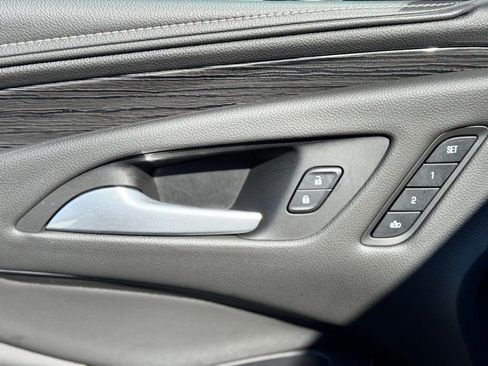 Used 2017 Buick Envision Essence image 23