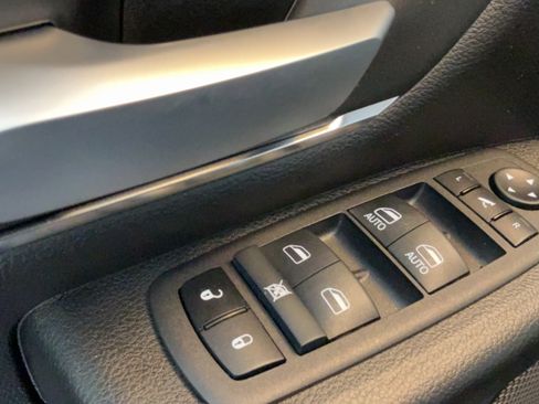 Used 2024 RAM 1500 Big Horn AWD/4WD image 23
