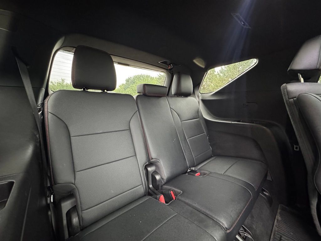 Used 2026 Chevrolet Traverse RS w/ LPO, Floor Liner Package AWD/4WD image 41
