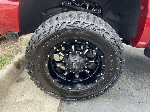 Used 2025 Chevrolet Silverado 2500 LTZ w/ LTZ Premium Package image 10