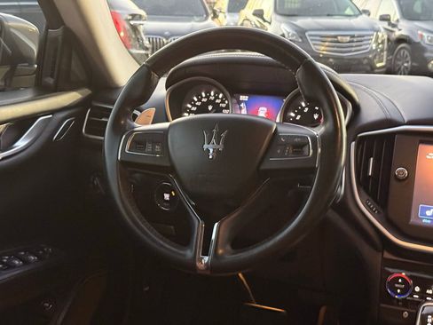 Used 2015 Maserati Ghibli RWD image 36