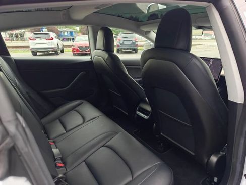 Used 2019 Tesla Model 3 Long Range AWD/4WD image 32