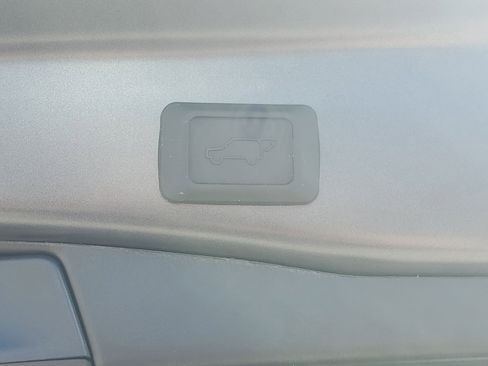 Used 2025 Toyota RAV4 XLE Premium w/ Weather Package FWD image 10