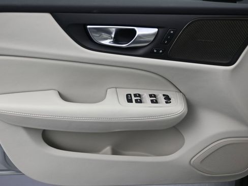 New 2026 Volvo V60 B5 Cross Country Plus w/ Protection Package Premier AWD/4WD image 10