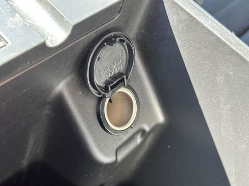 Used 2022 Nissan Frontier Pro-X w/ Technology Package image 32