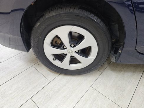 Used 2012 Toyota Prius V Two image 74