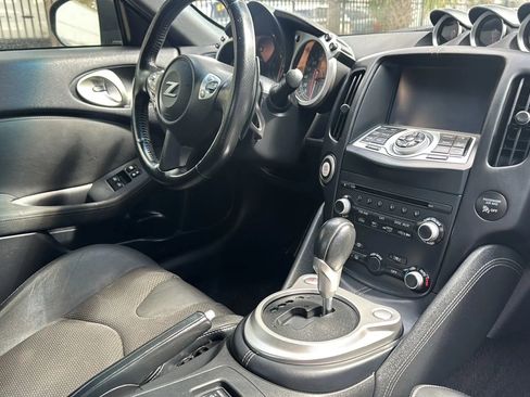 Used 2019 Nissan 370Z Touring Sport image 11