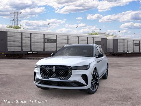 New 2026 Lincoln Nautilus Reserve AWD/4WD image 2