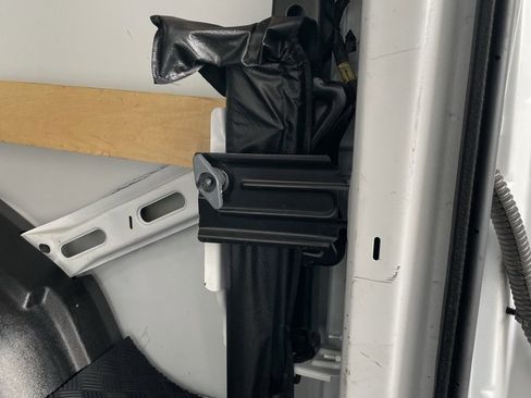 Used 2024 GMC Savana 2500 w/ Driver Convenience Package image 18