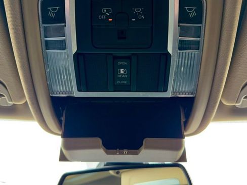 Used 2020 RAM 1500 Laramie image 30