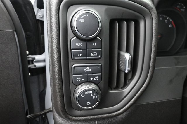 Used 2025 Chevrolet Silverado 1500 Custom AWD/4WD image 25