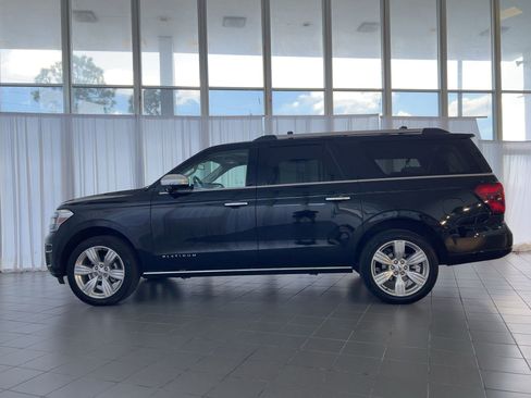 Used 2024 Ford Expedition Max Platinum image 2