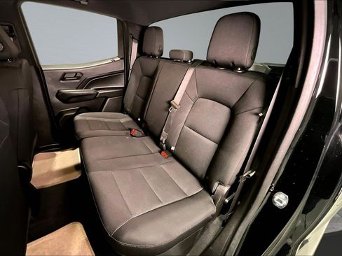 Used 2023 Chevrolet Colorado W/T image 22