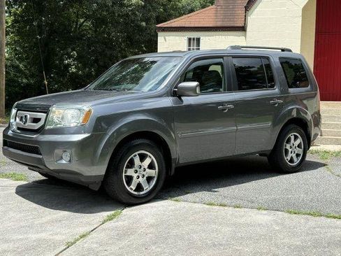 Used 2010 Honda Pilot Touring image 5