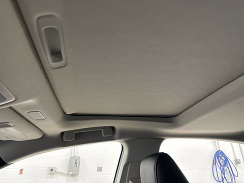 Certified 2023 Lexus ES 350 w/ Premium Package image 28