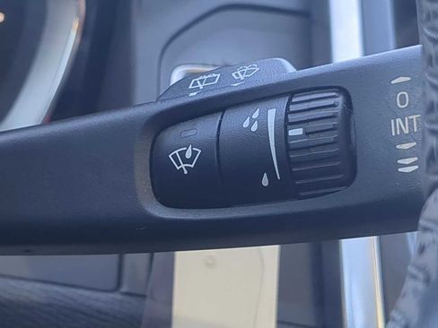 Used 2015 Volvo XC60 T5 Premier w/ Protection Package image 26