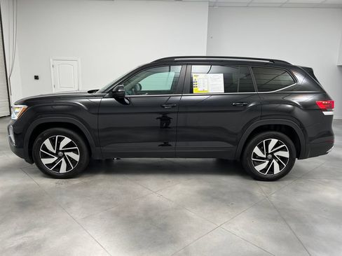 Used 2026 Volkswagen Atlas SE FWD image 5
