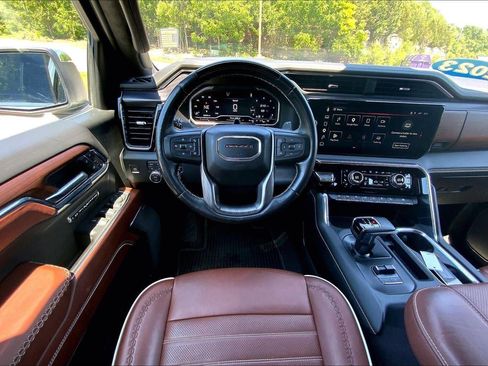 Used 2023 GMC Sierra 1500 Denali Ultimate AWD/4WD image 5