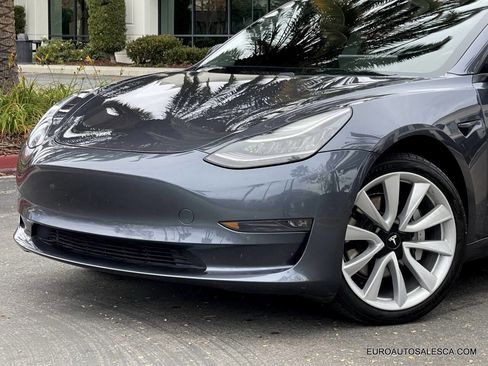 Used 2018 Tesla Model 3 Long Range image 11