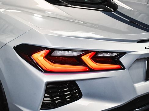 Used 2023 Chevrolet Corvette Stingray Premium Cpe w/ Body-Color Dual Roof Package RWD image 83